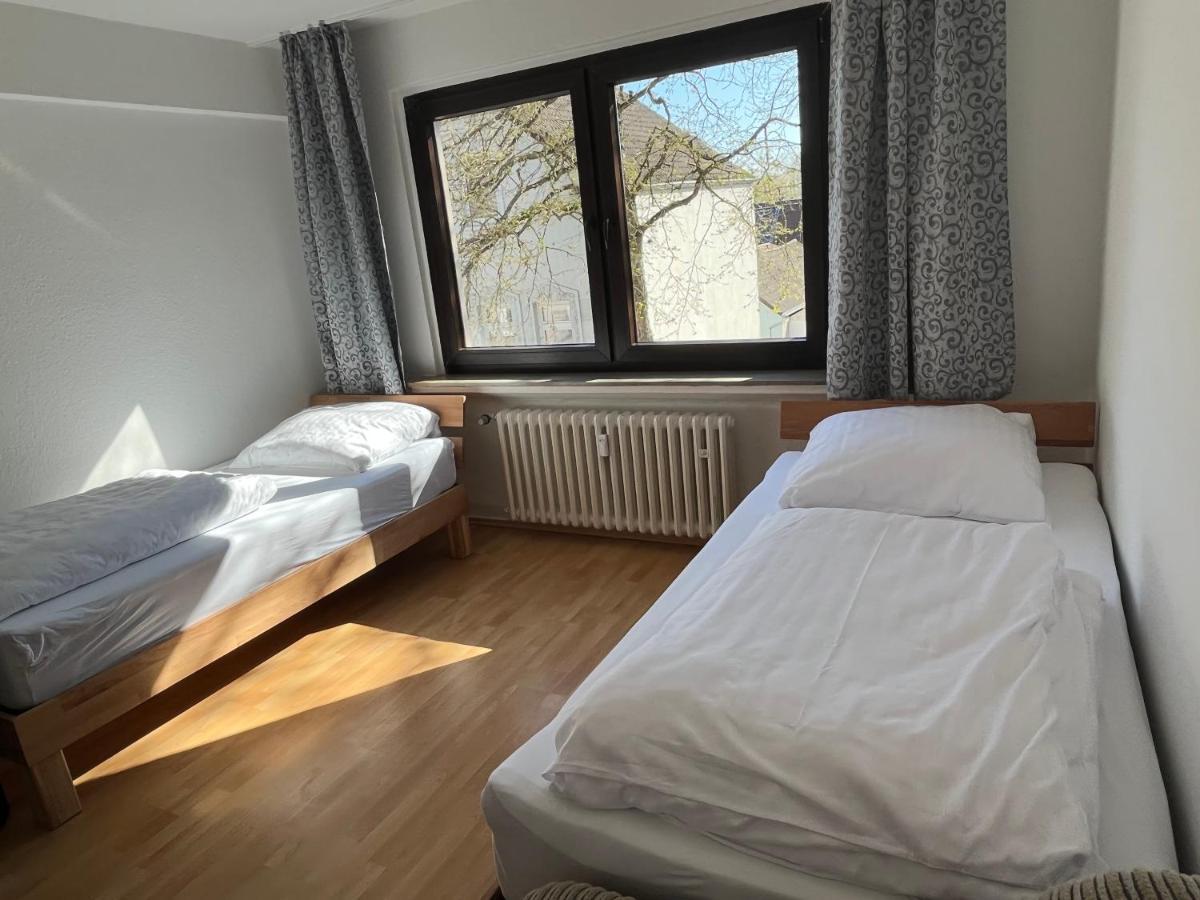 Zimmer für Monteure, Handwerker oder Reisende Essen Exterior foto